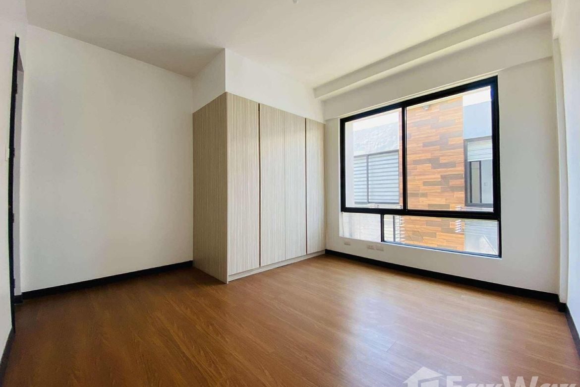 3 Bedroom Townhouse for Sale in The Courtyard, Ususan, Taguig, Metro Manila – photo 8