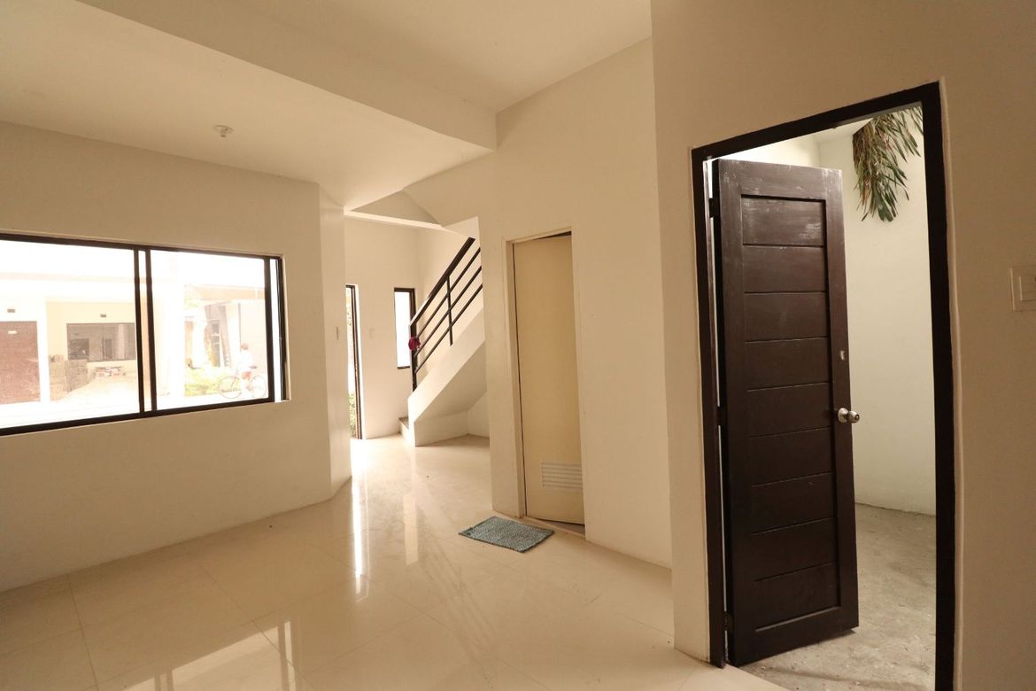 3 Bedroom Townhouse for Sale in Ugong, Valenzuela, Metro Manila – photo 6