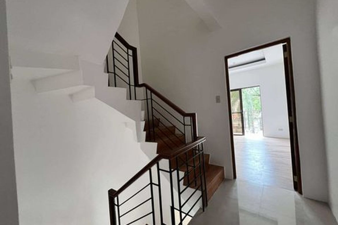 3 Bedroom Townhouse for Sale in Viente Reales, Valenzuela, Metro Manila – photo 5