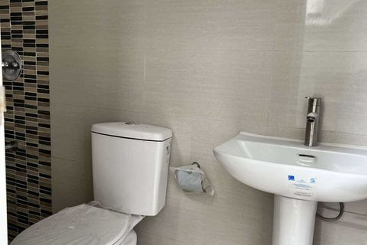 3 Bedroom Townhouse for Sale in Viente Reales, Valenzuela, Metro Manila – photo 8