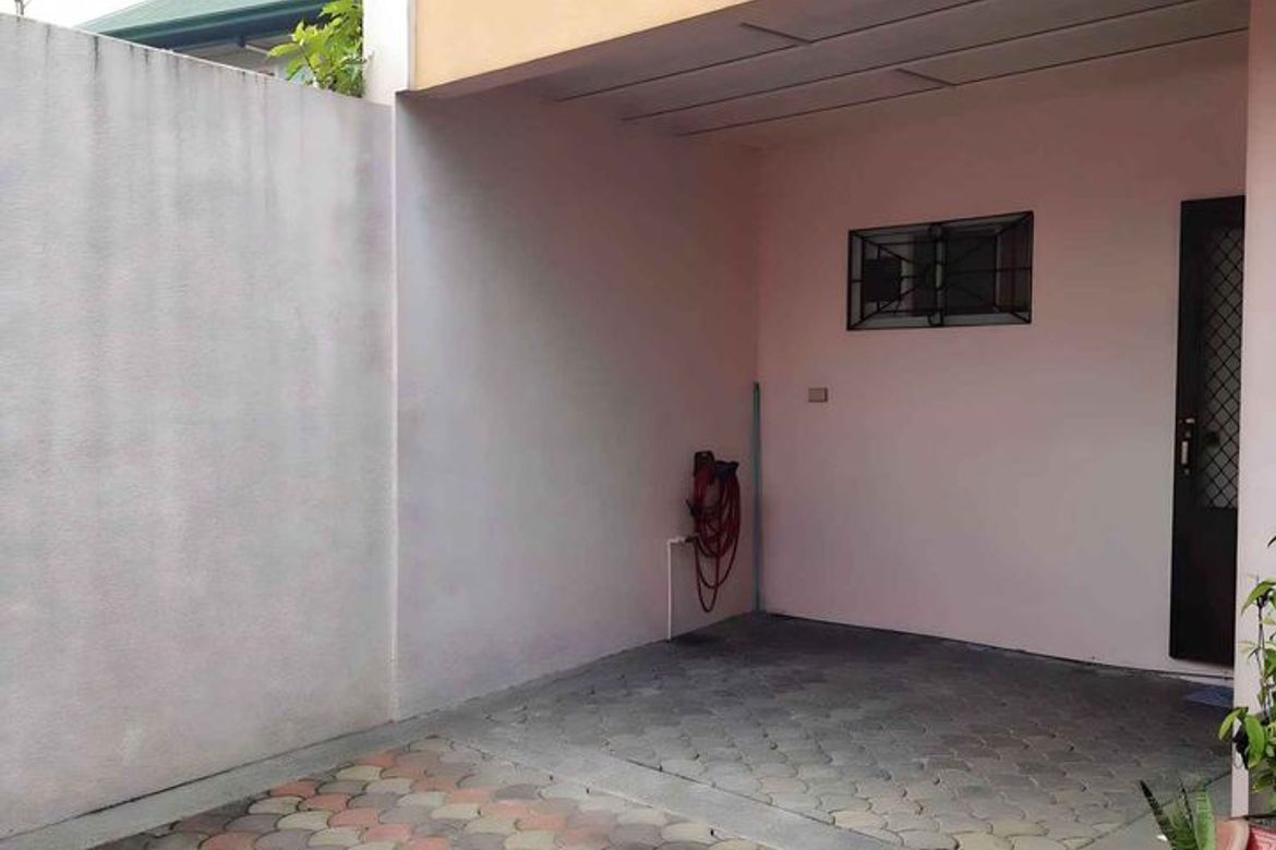 3 Bedroom Townhouse for Sale in West Crame, San Juan, Metro Manila near MRT-3 Santolan – photo 2