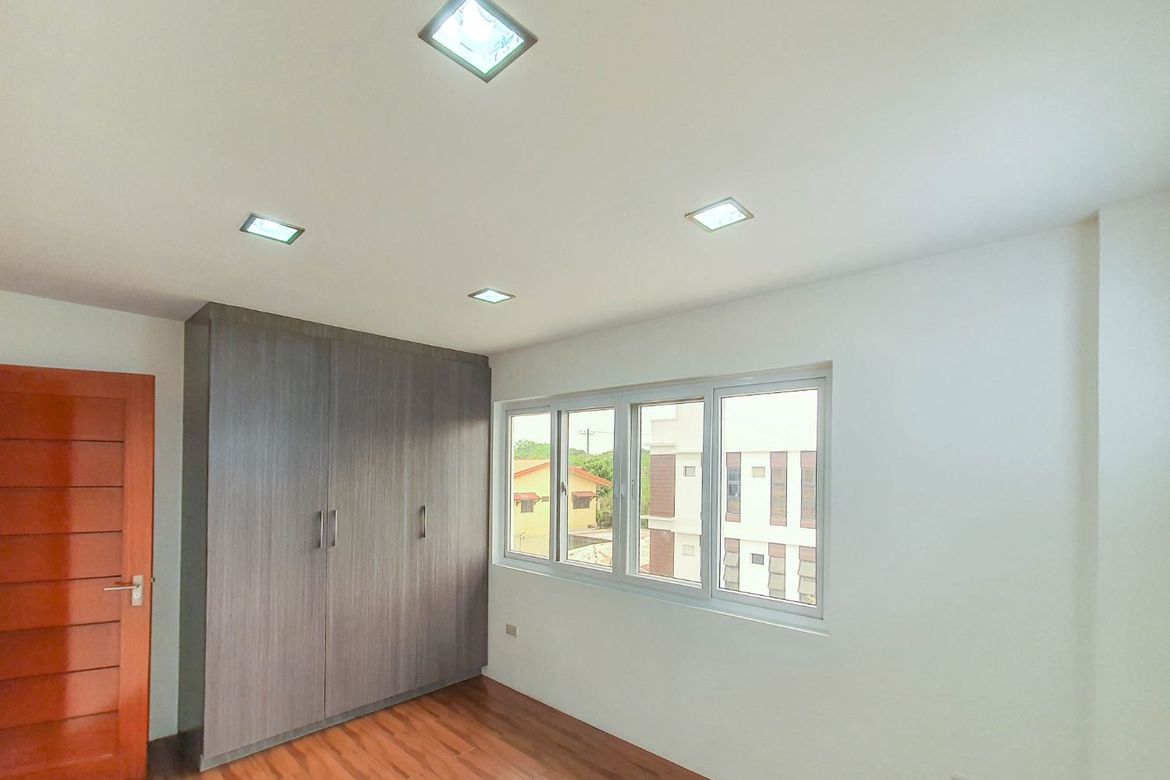 3 Bedroom Townhouse for Sale in Western Bicutan, Taguig, Metro Manila – photo 3