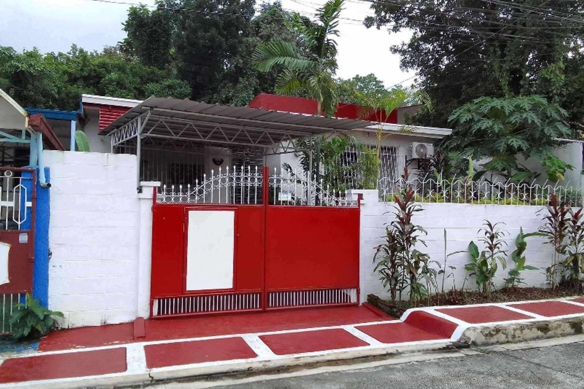 3 Bedroom Villa for Sale in Pasong Putik Proper, Quezon City, Metro Manila