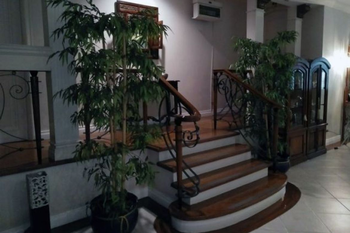 3 Bedroom Villa for Sale in San Lorenzo, Makati, Metro Manila near MRT-3 Ayala – photo 3