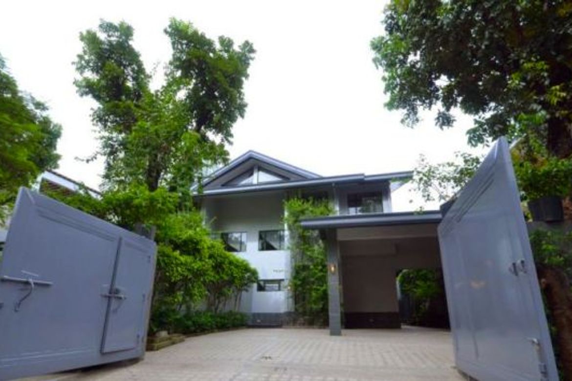 3 Bedroom Villa for Sale in San Lorenzo, Makati, Metro Manila near MRT-3 Ayala – photo 7