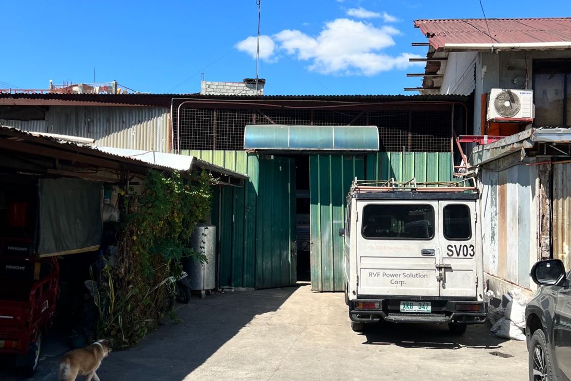 3 Bedroom Warehouse / Factory for Rent in Calzada, Taguig, Metro Manila photo 5