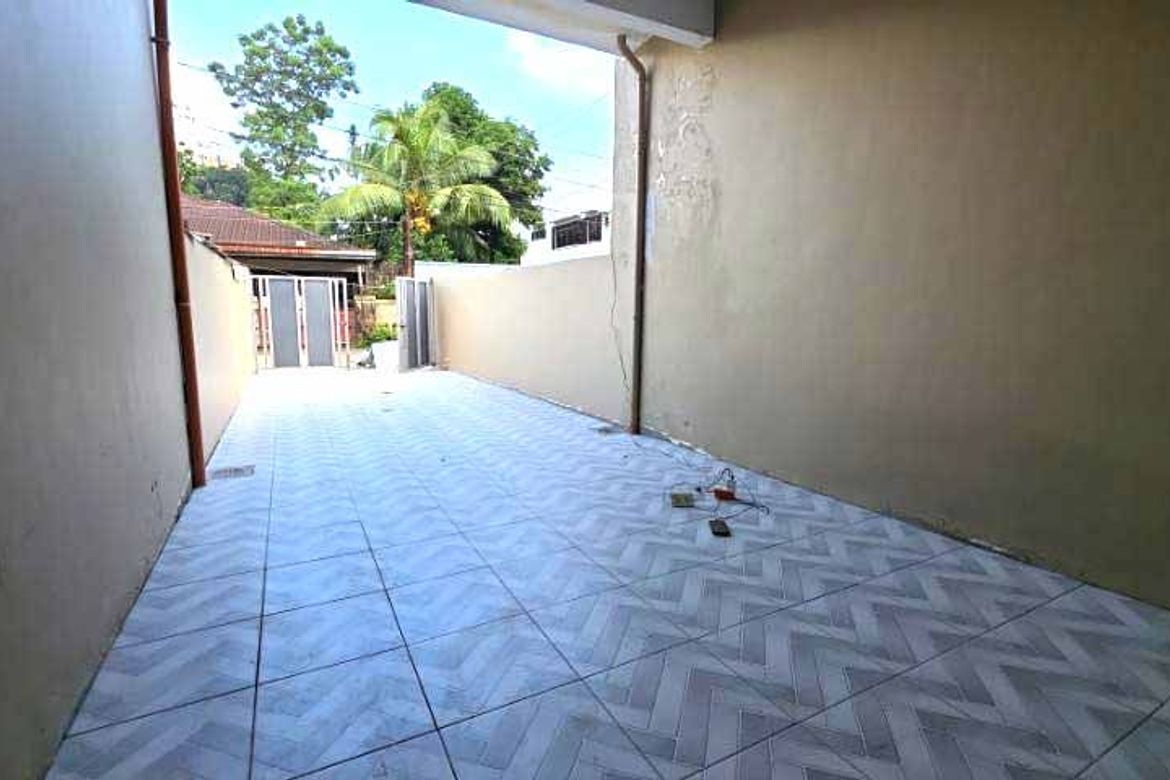 3 Bedroom Warehouse / Factory for Sale in Commonwealth, Quezon City, Metro Manila – photo 5
