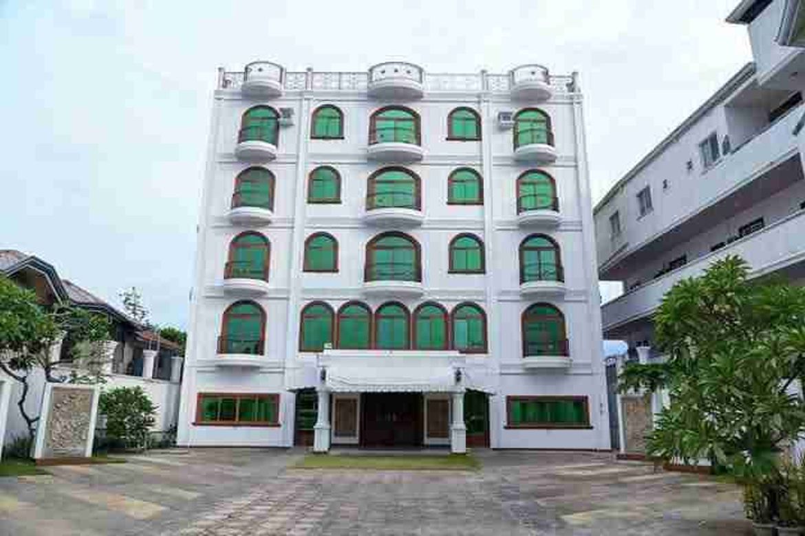 32 Bedroom Shophouse for Sale in Marigondon, Lapu-Lapu, Cebu
