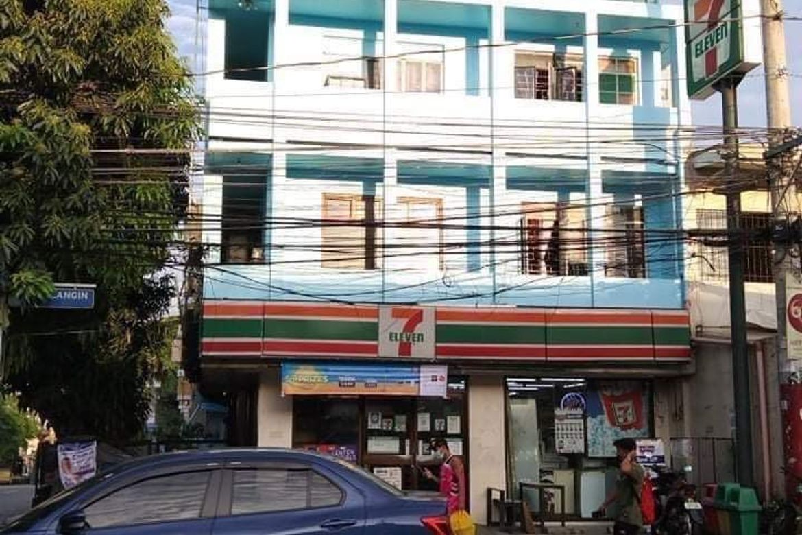 34 Bedroom Shophouse for Sale in Veterans Village, Quezon City, Metro Manila near MRT-3 North Avenue – photo 3