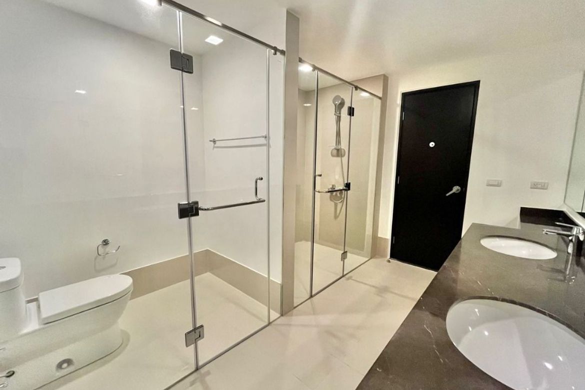 4 Bedroom Apartment for Sale in East Gallery Place, BGC, Taguig – photo 6