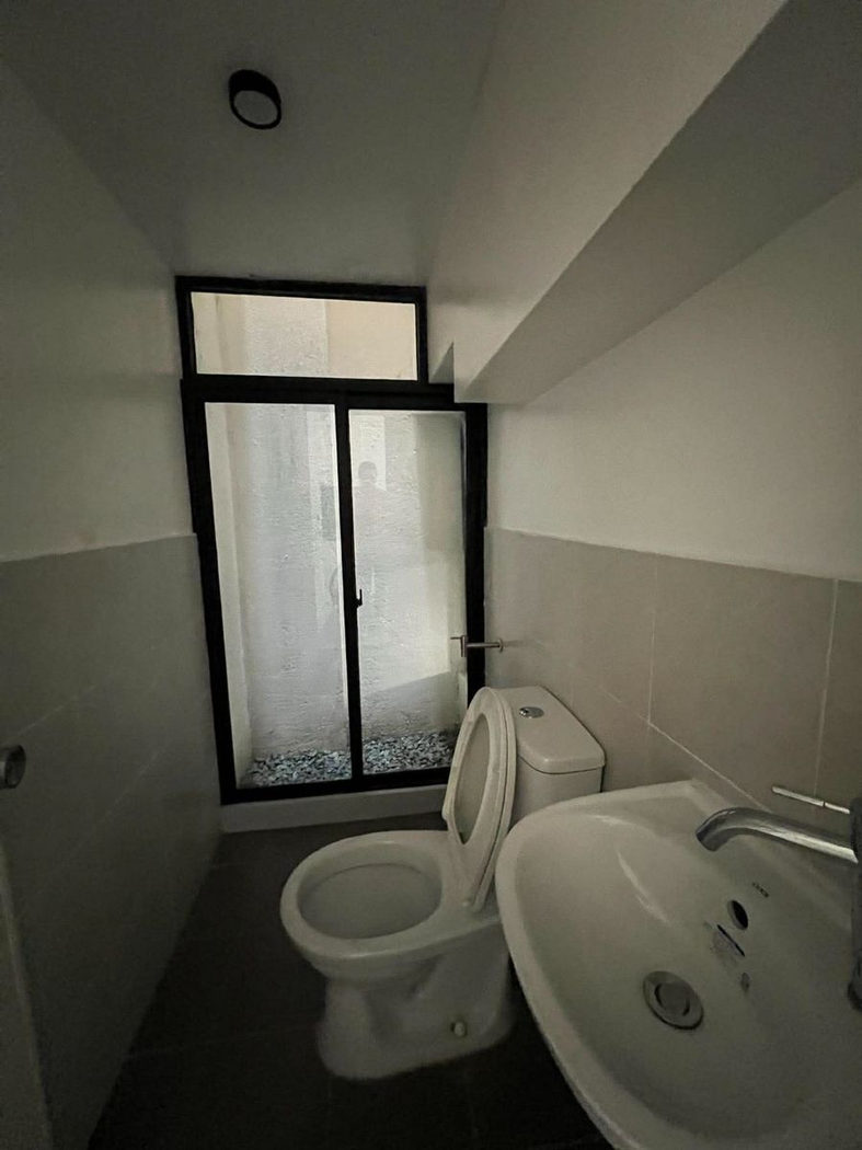 4-Bedroom Citrine Townhouse for Sale in Malamig, Mandaluyong, Metro Manila – photo 3
