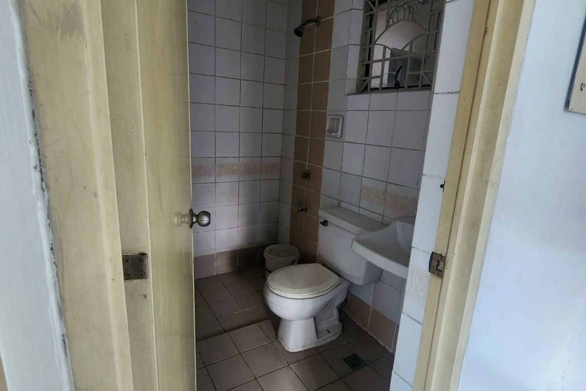 4 Bedroom Commercial for Rent in Quiapo, Manila, Metro Manila near LRT-1 Carriedo photo 3