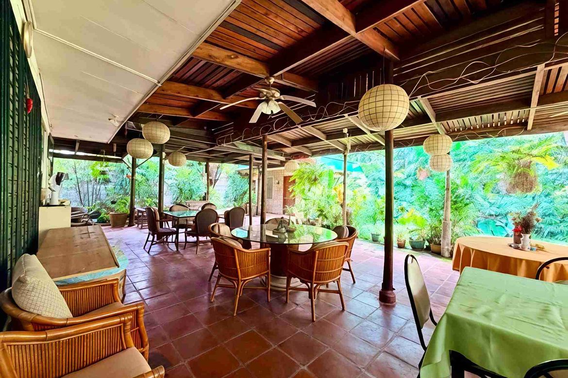 4 Bedroom Commercial for Sale in Capitol Site, Cebu City, Cebu