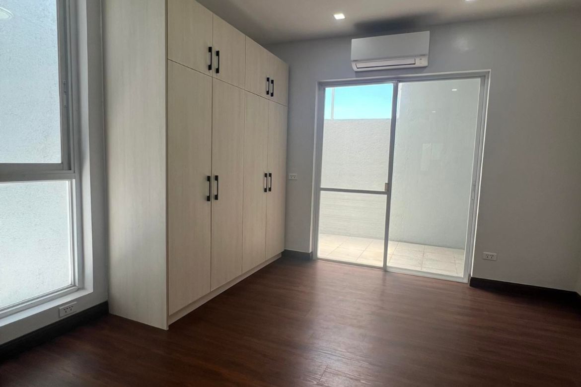 4 Bedroom Condo for Rent in Kapitolyo, Pasig, Metro Manila photo 7