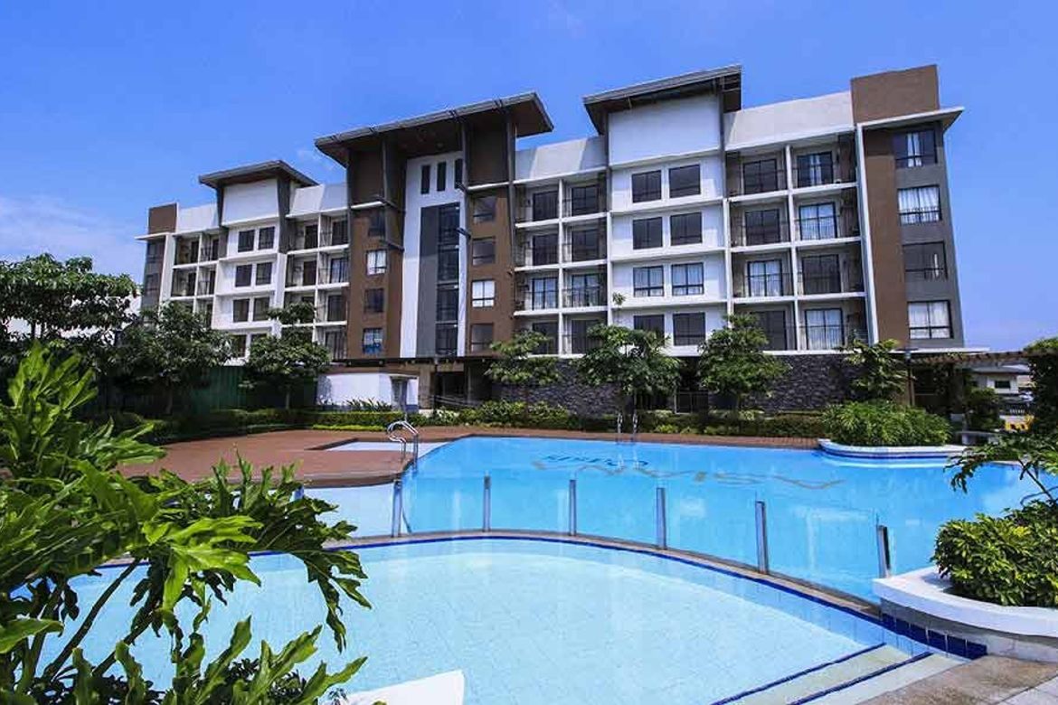 4 Bedroom Condo for Sale in Asiana Oasis, Moonwalk, Parañaque, Metro Manila