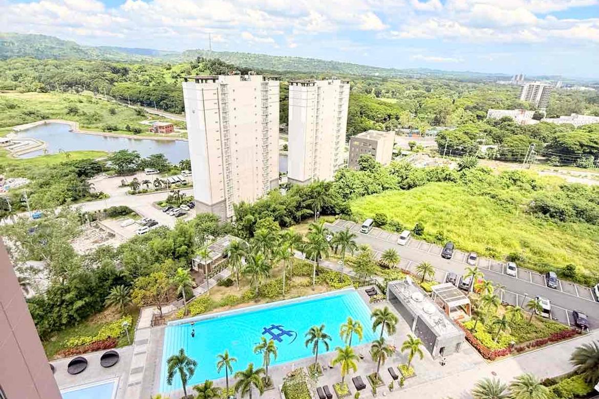 4 Bedroom Condo for Sale in Balibago, Angeles, Pampanga