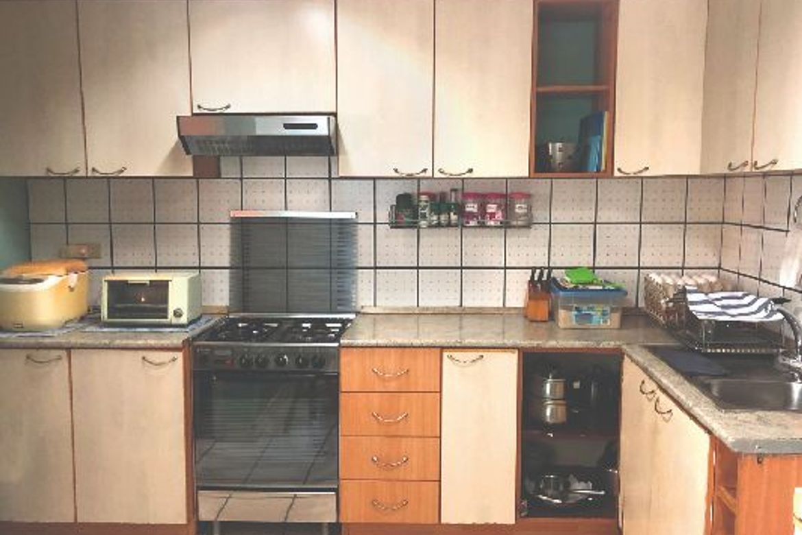 4 Bedroom Condo for Sale in Barangka Ilaya, Mandaluyong, Metro Manila near MRT-3 Boni – photo 2