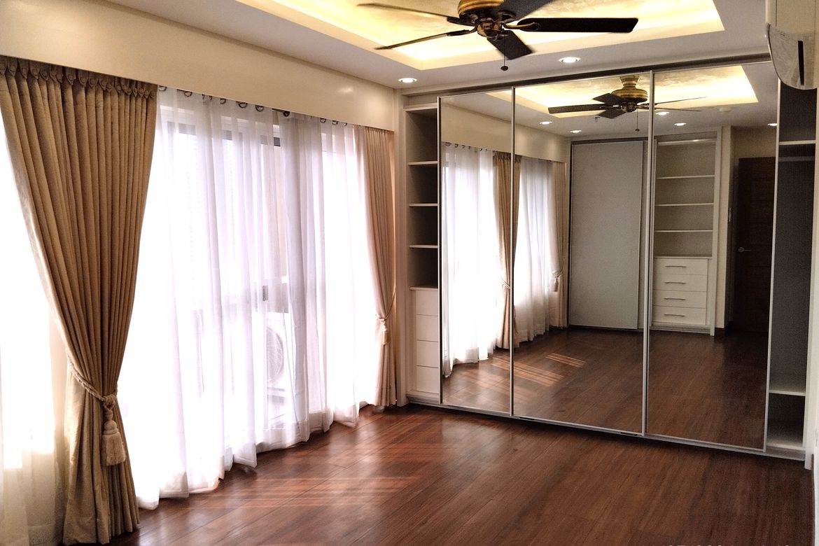 4 Bedroom Condo for Sale in Brio Tower, Guadalupe Viejo, Makati City near MRT-3 Guadalupe – photo 4