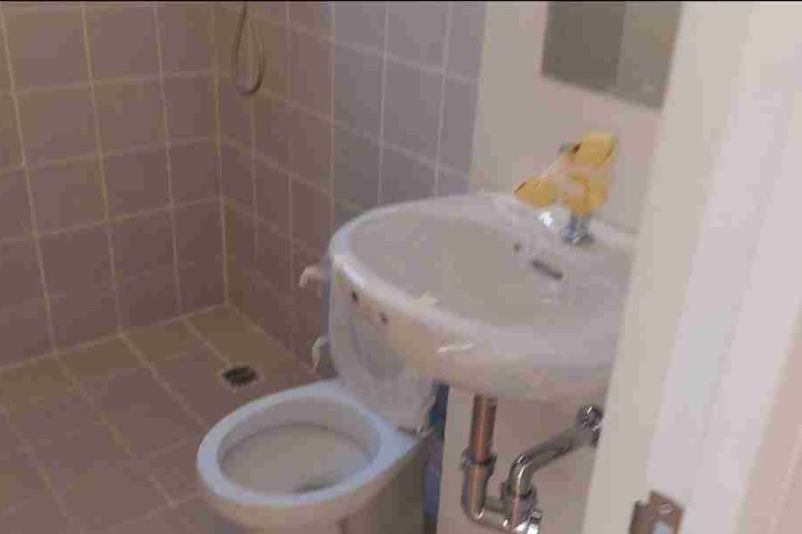 4 Bedroom Condo for Sale in Cambridge Village, San Andres, Cainta, Rizal – photo 3