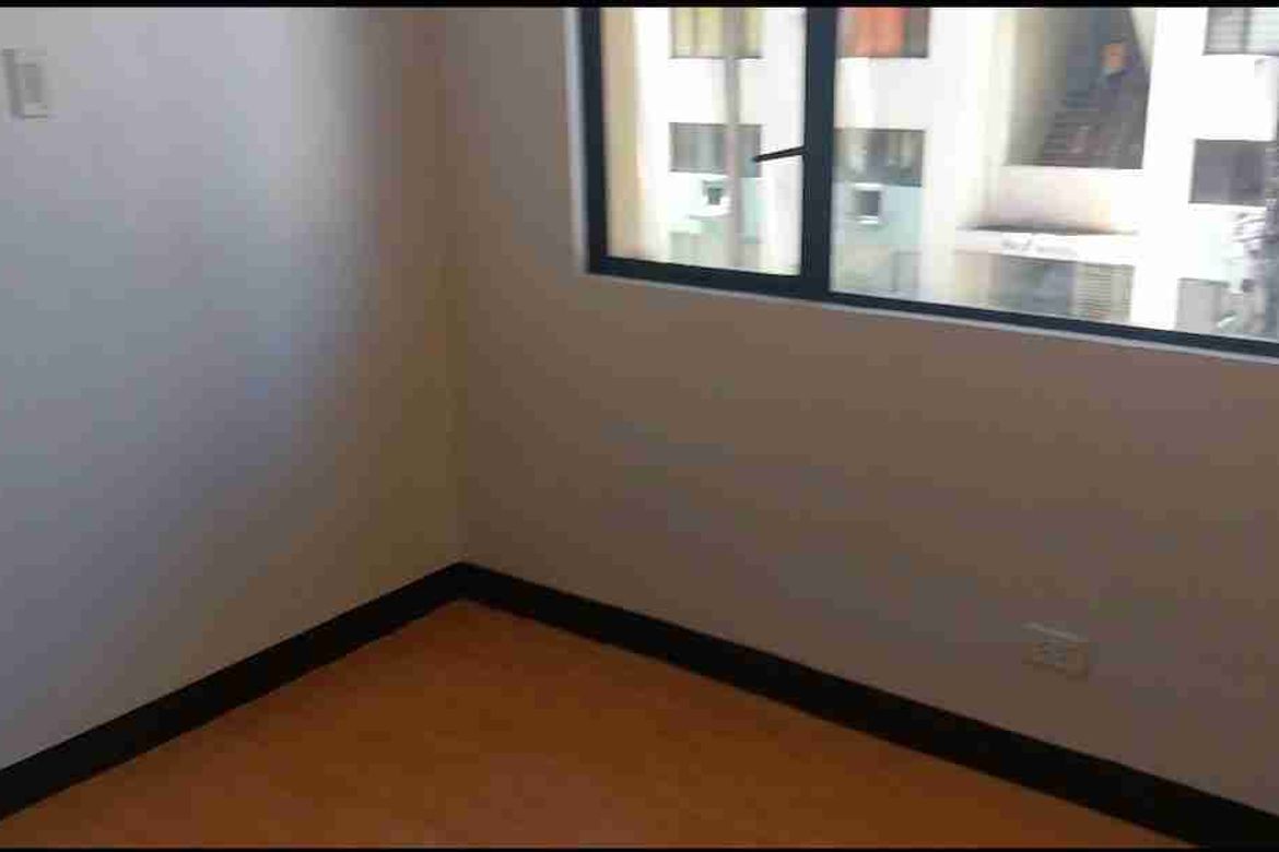 4 Bedroom Condo for Sale in Cambridge Village, San Andres, Cainta, Rizal – photo 7