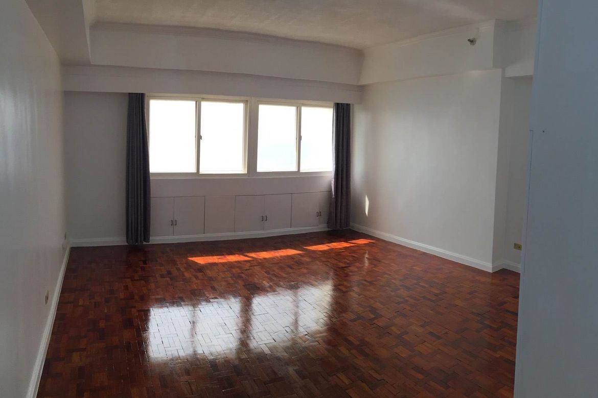 4 Bedroom Condo for Sale in Don Galo, Parañaque, Metro Manila – photo 3