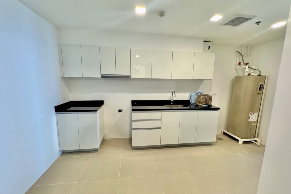 4 Bedroom Condo for Sale in East Gallery Place, BGC, Taguig – photo 3