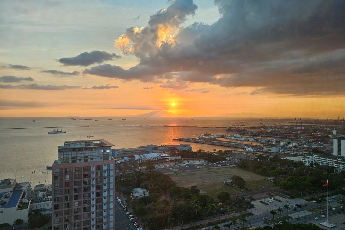 4 Bedroom Condo for Sale in Ermita, Manila, Metro Manila near LRT-1 United Nations