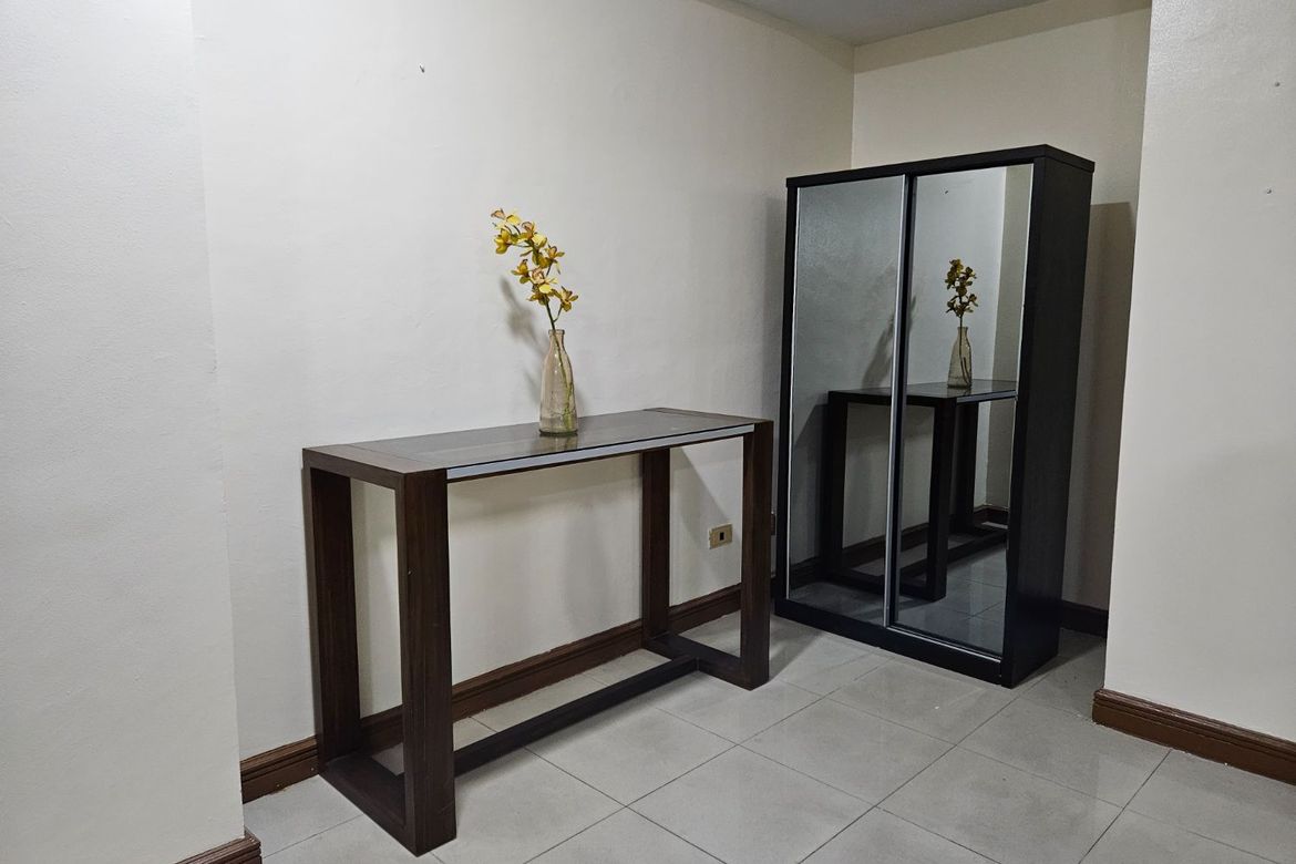 4 Bedroom Condo for Sale in Ermita, Manila, Metro Manila near LRT-1 United Nations – photo 7