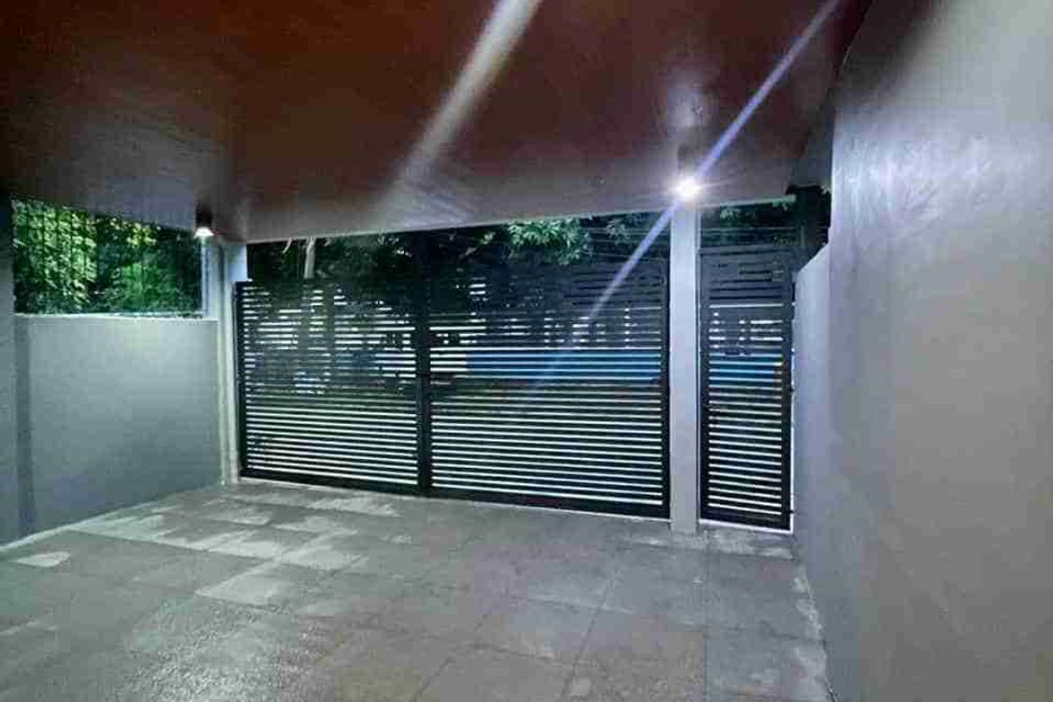 4 Bedroom Condo for Sale in Greenwoods Executive Village - Cainta, San Andres, Cainta, Rizal – photo 8