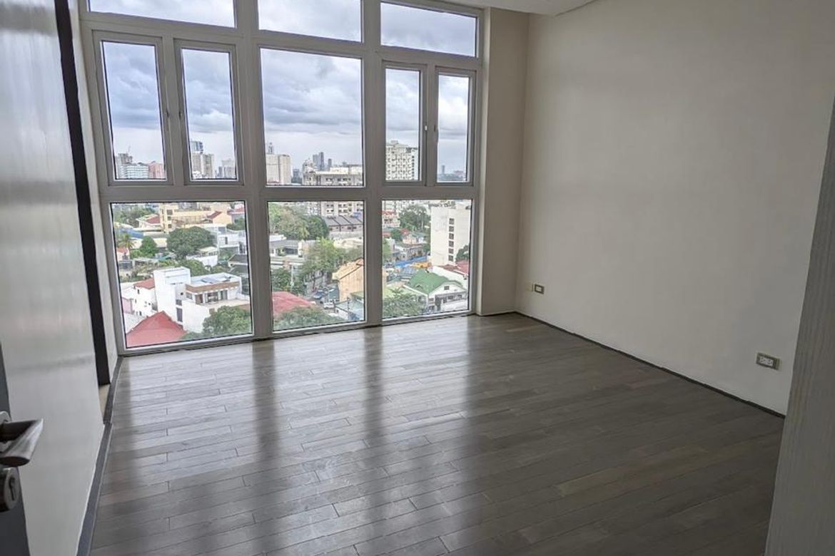4 Bedroom Condo for Sale in Little Baguio, San Juan, Metro Manila