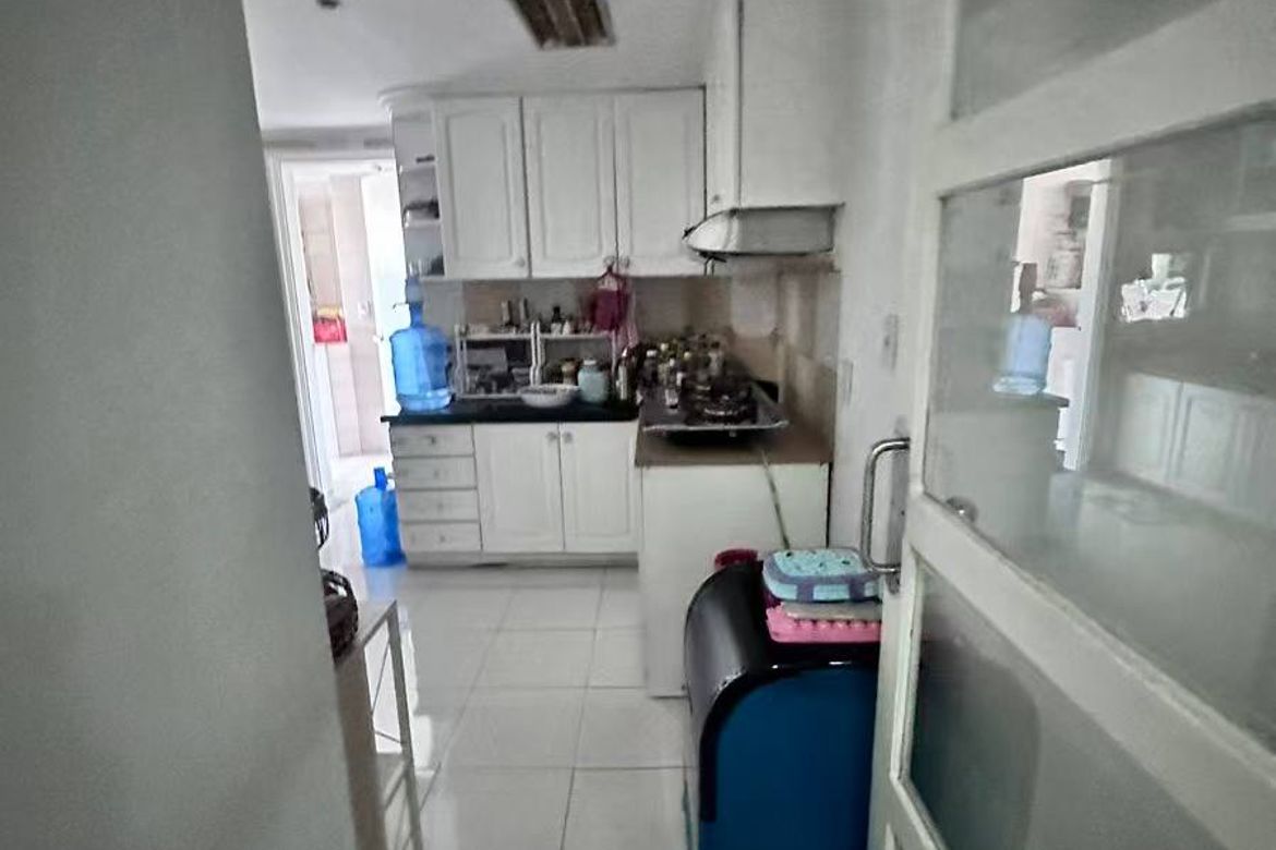 4 Bedroom Condo for Sale in Malate, Manila, Metro Manila near LRT-1 Vito Cruz – photo 2