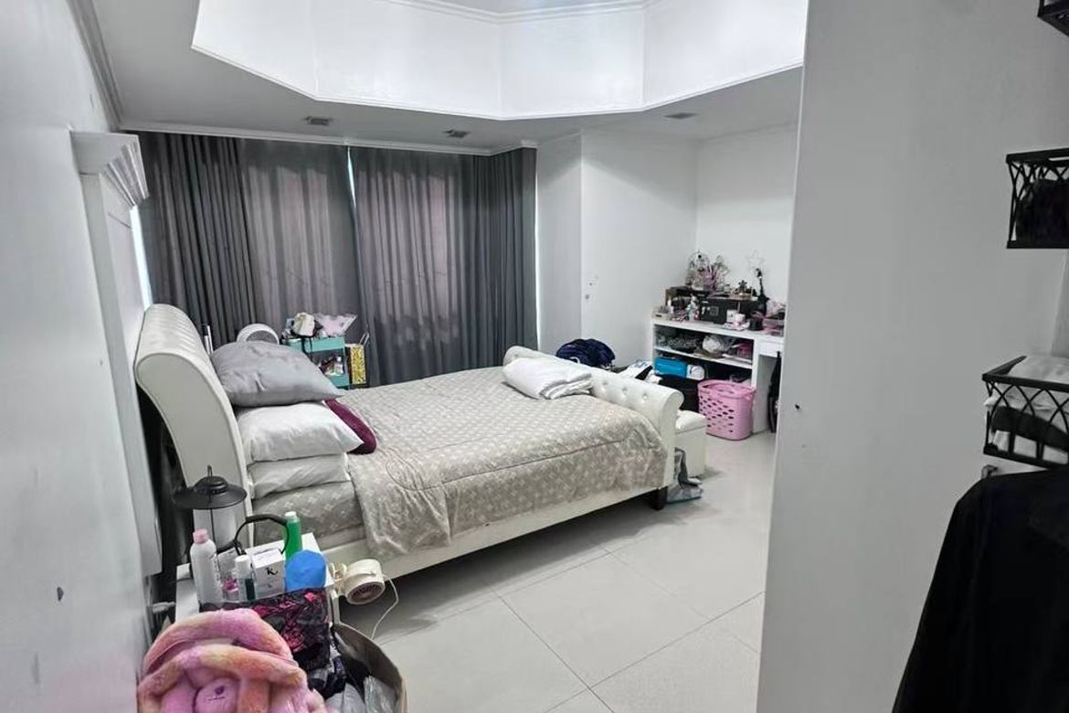 4 Bedroom Condo for Sale in Malate, Manila, Metro Manila near LRT-1 Vito Cruz – photo 3