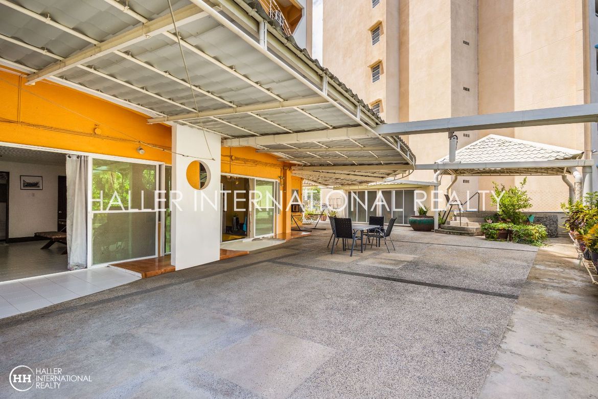 4 Bedroom Condo for Sale in Maribago, Lapu-Lapu, Cebu