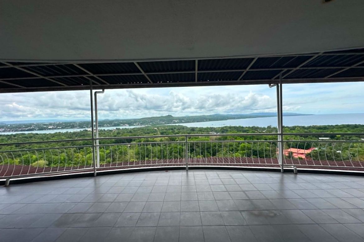 4 Bedroom Condo for Sale in Mayacabac, Dauis, Bohol – photo 8