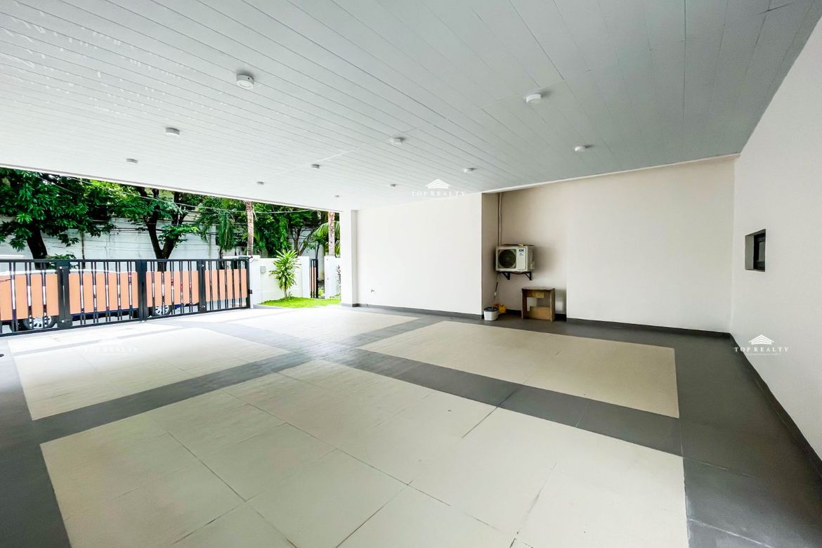 4 Bedroom Condo for Sale in Pamplona Dos, Las Piñas, Metro Manila – photo 6