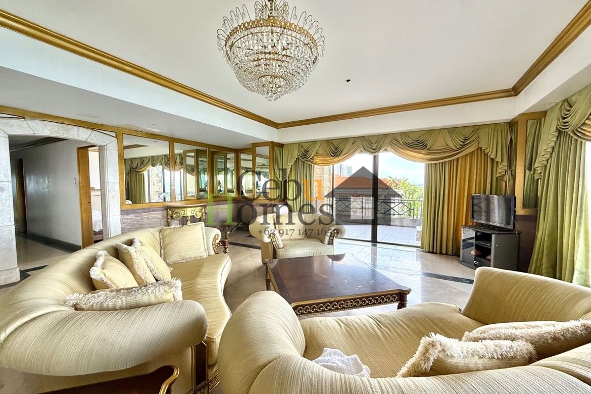 4 Bedroom Condo for Sale in Punta Engaño, Lapu-Lapu, Cebu