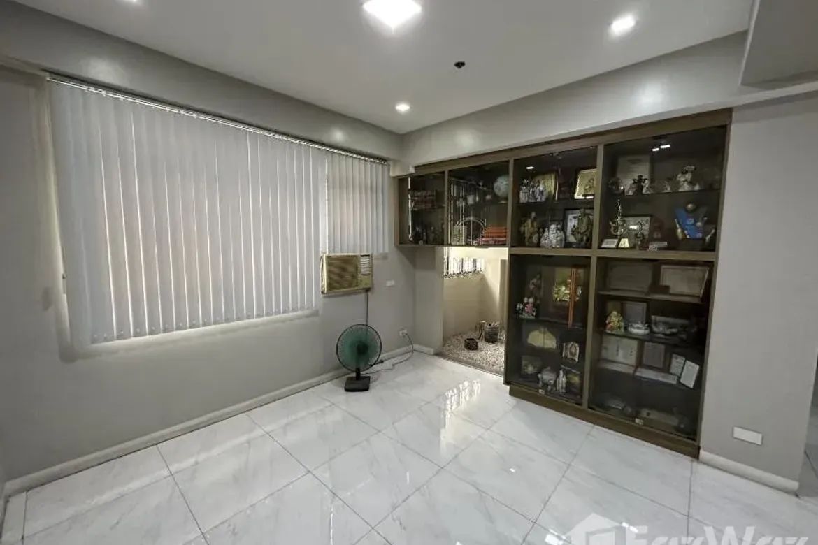 4 Bedroom Condo for Sale in San Nicolas, Manila, Metro Manila – photo 2