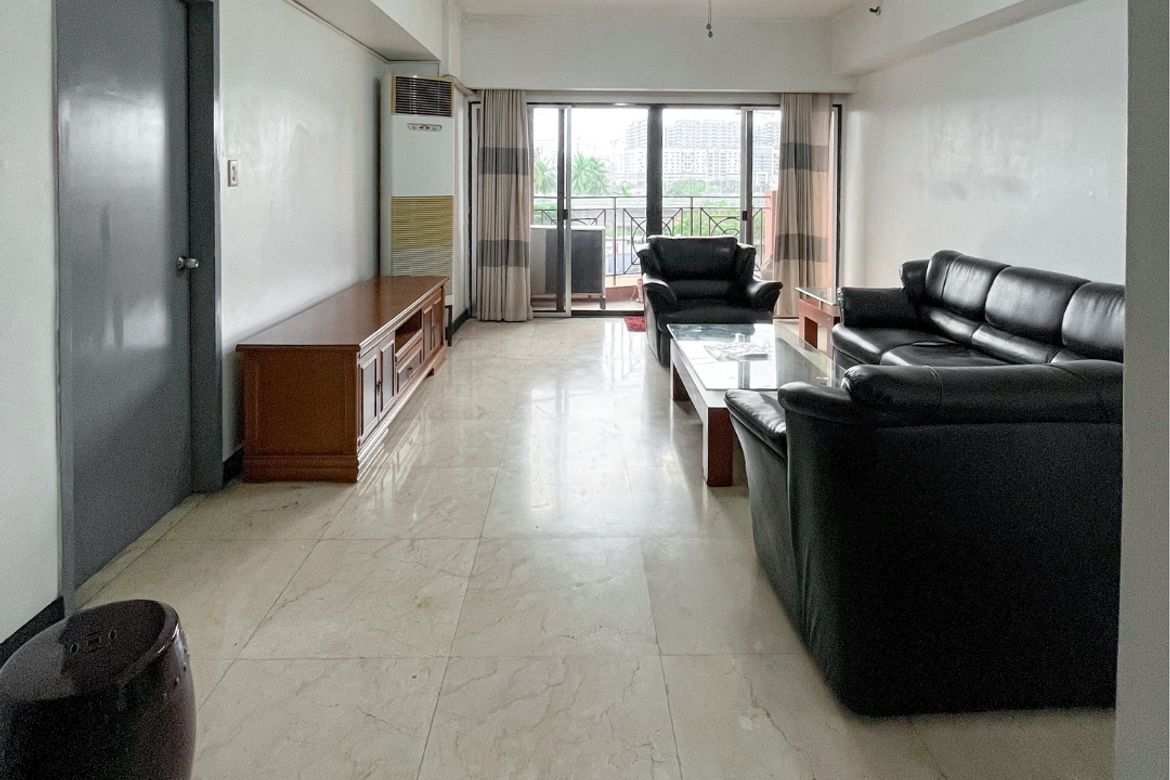 4 Bedroom Condo for Sale in Tambo, Parañaque, Metro Manila