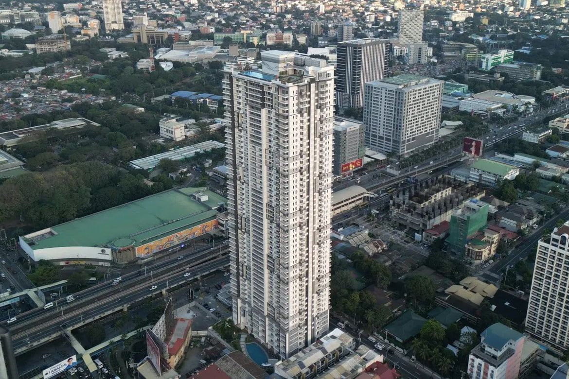 4 Bedroom Condo for Sale in The Crestmont, South Triangle, Quezon City, Metro Manila near MRT-3 Quezon Avenue