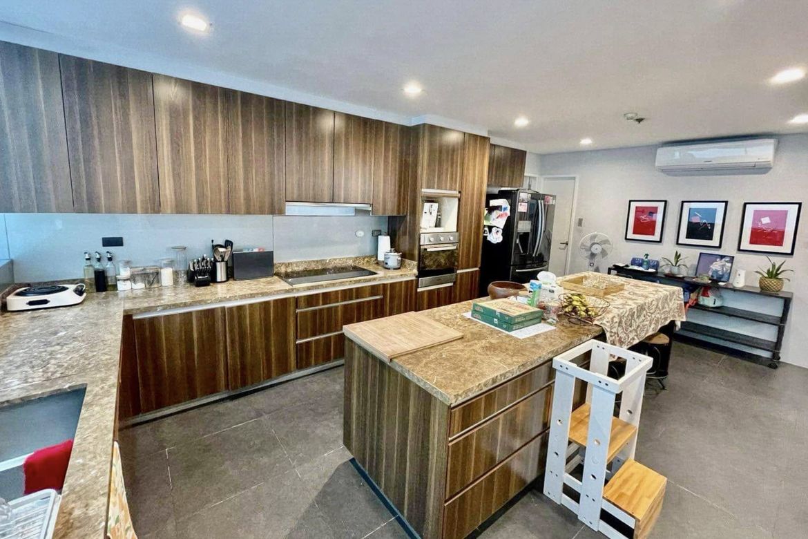 4 Bedroom Condo for Sale in The St. Francis Shangri-La Place, Wack-Wack Greenhills, Mandaluyong, Metro Manila near MRT-3 Shaw Boulevard – photo 8
