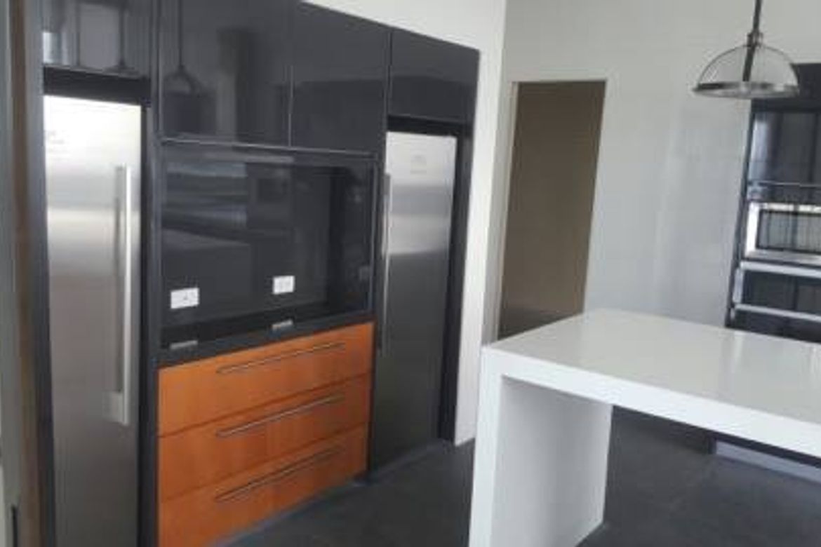 4 Bedroom Condo for Sale in The St. Francis Shangri-La Place, Wack-Wack Greenhills, Mandaluyong, Metro Manila near MRT-3 Shaw Boulevard