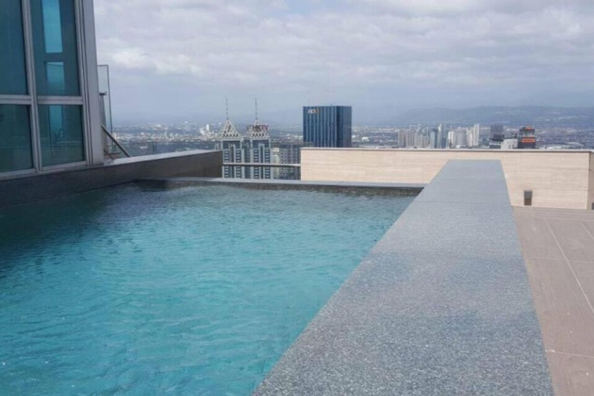4 Bedroom Condo for Sale in The St. Francis Shangri-La Place, Wack-Wack Greenhills, Mandaluyong, Metro Manila near MRT-3 Shaw Boulevard – photo 3