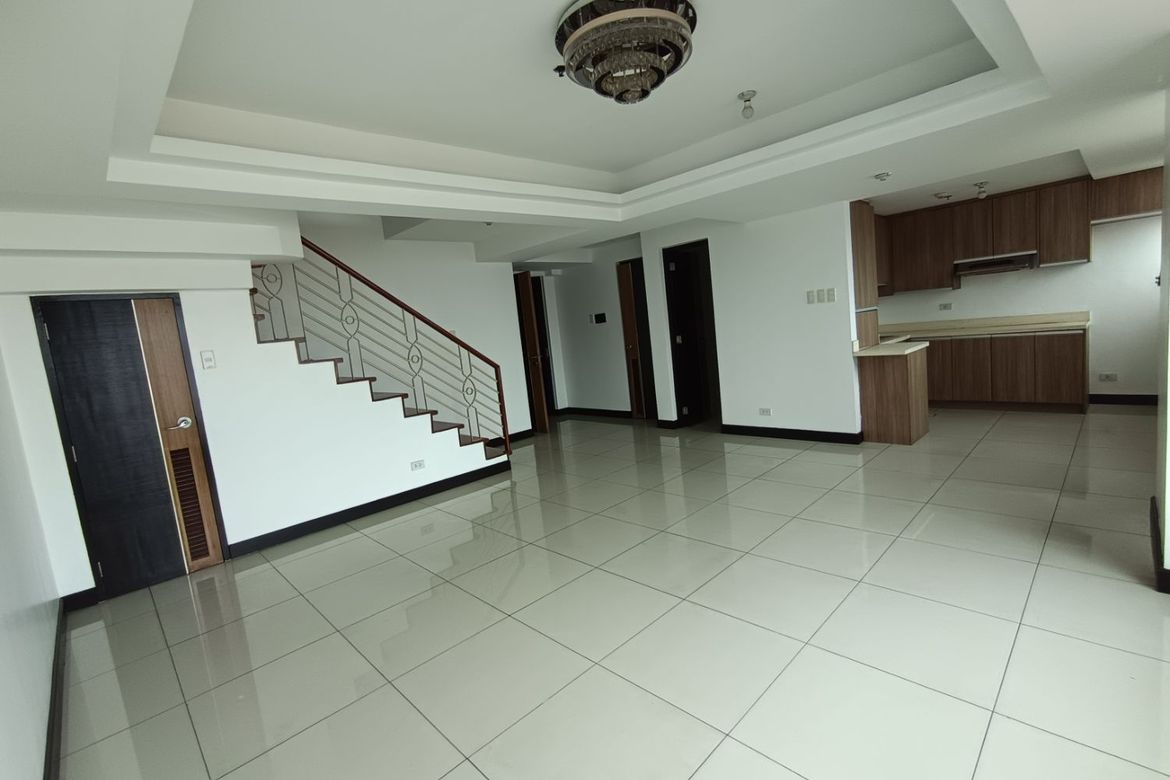 4 Bedroom Condo for Sale in Tondo, Manila, Metro Manila near LRT-1 Bambang – photo 2