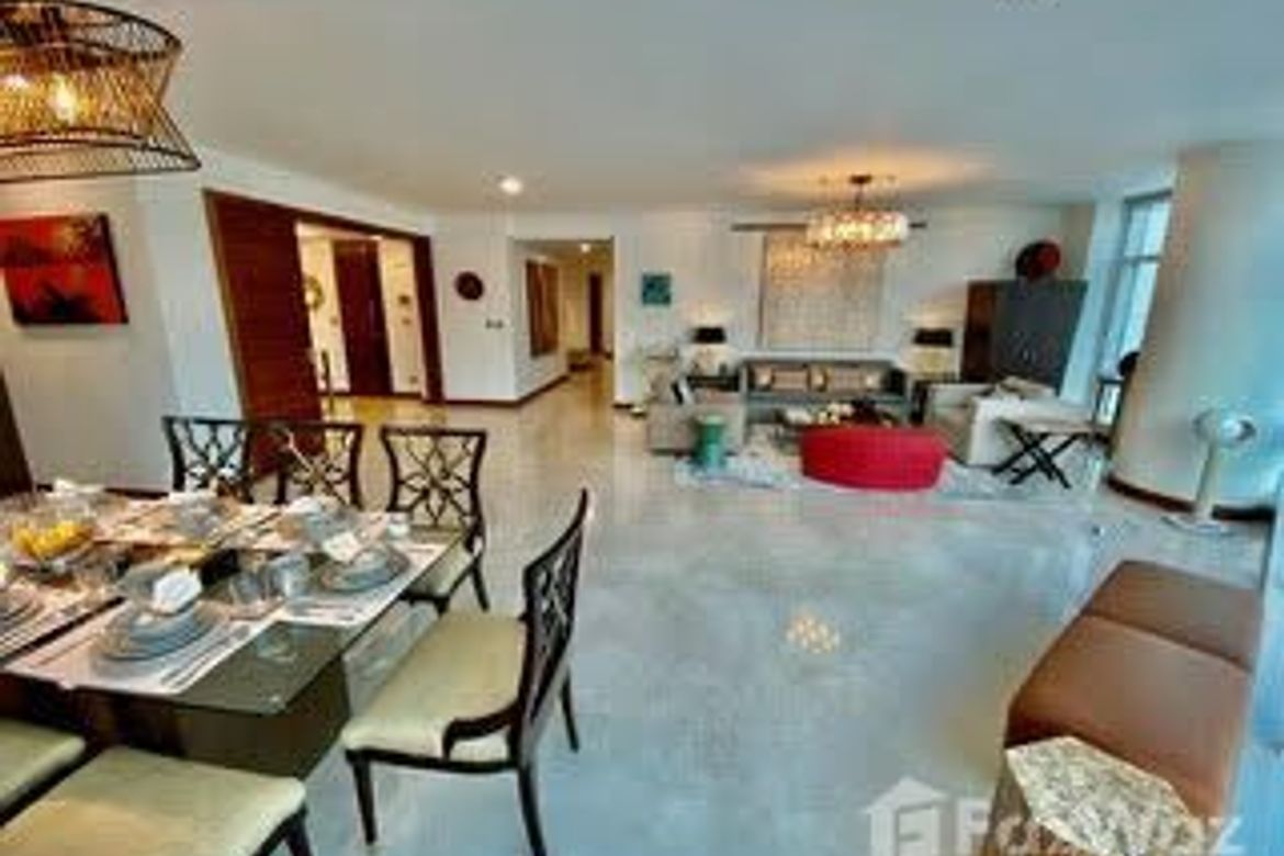 4 Bedroom Condo for Sale in Two Roxas Triangle, Urdaneta, Makati, Metro Manila near MRT-3 Buendia – photo 3