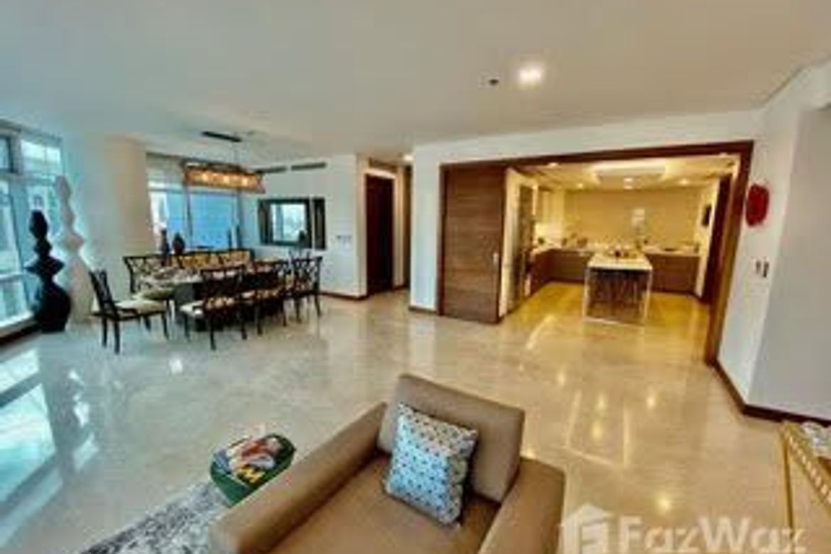 4 Bedroom Condo for Sale in Two Roxas Triangle, Urdaneta, Makati, Metro Manila near MRT-3 Buendia – photo 4