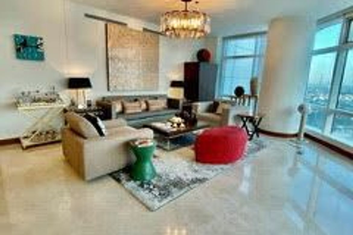 4 Bedroom Condo for Sale in Two Roxas Triangle, Urdaneta, Makati, Metro Manila near MRT-3 Buendia – photo 6