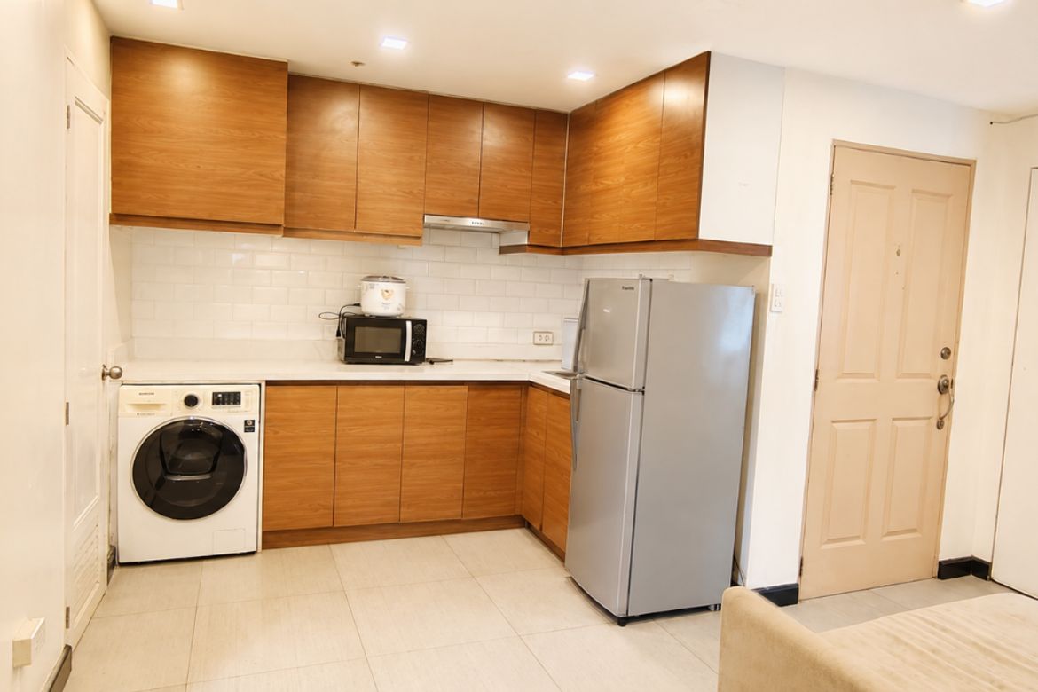 4 Bedroom Condo for Sale in Victoria de Makati, Pio Del Pilar, Makati, Metro Manila