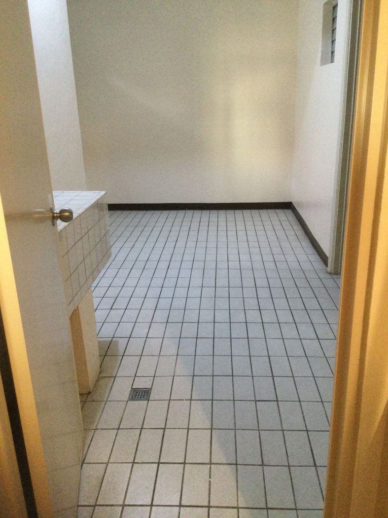 4-Bedroom Condo Unit for Sale in San Nicolas, Manila – photo 3