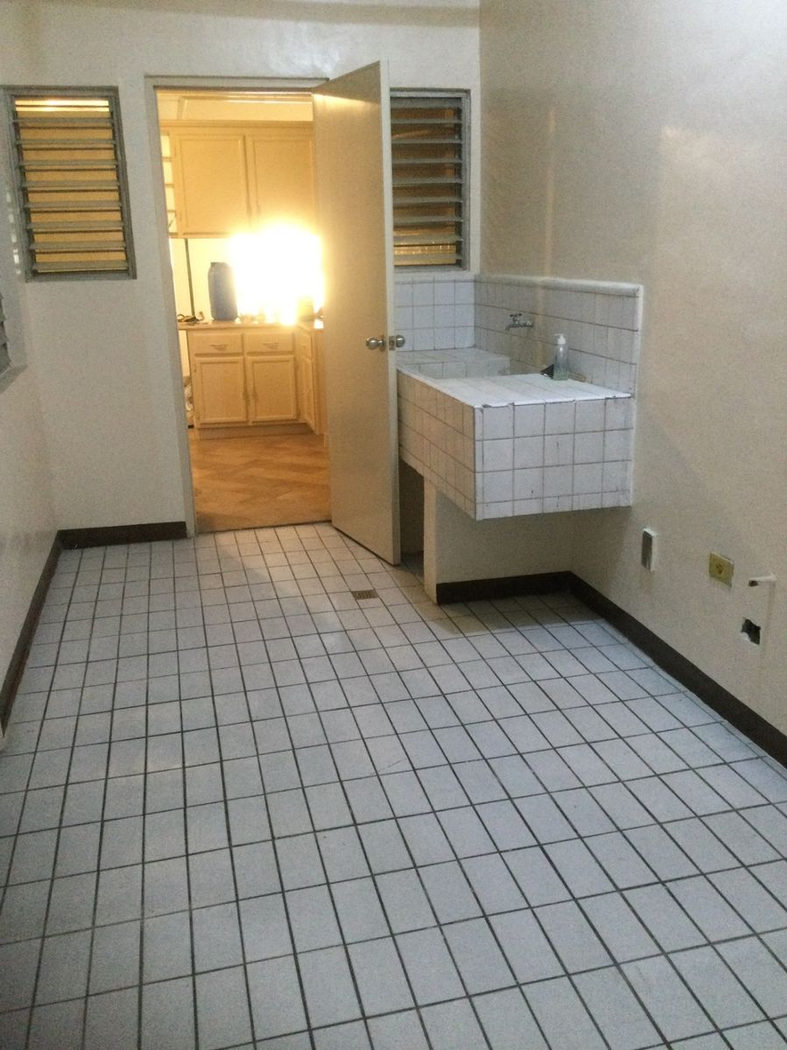 4-Bedroom Condo Unit for Sale in San Nicolas, Manila – photo 5