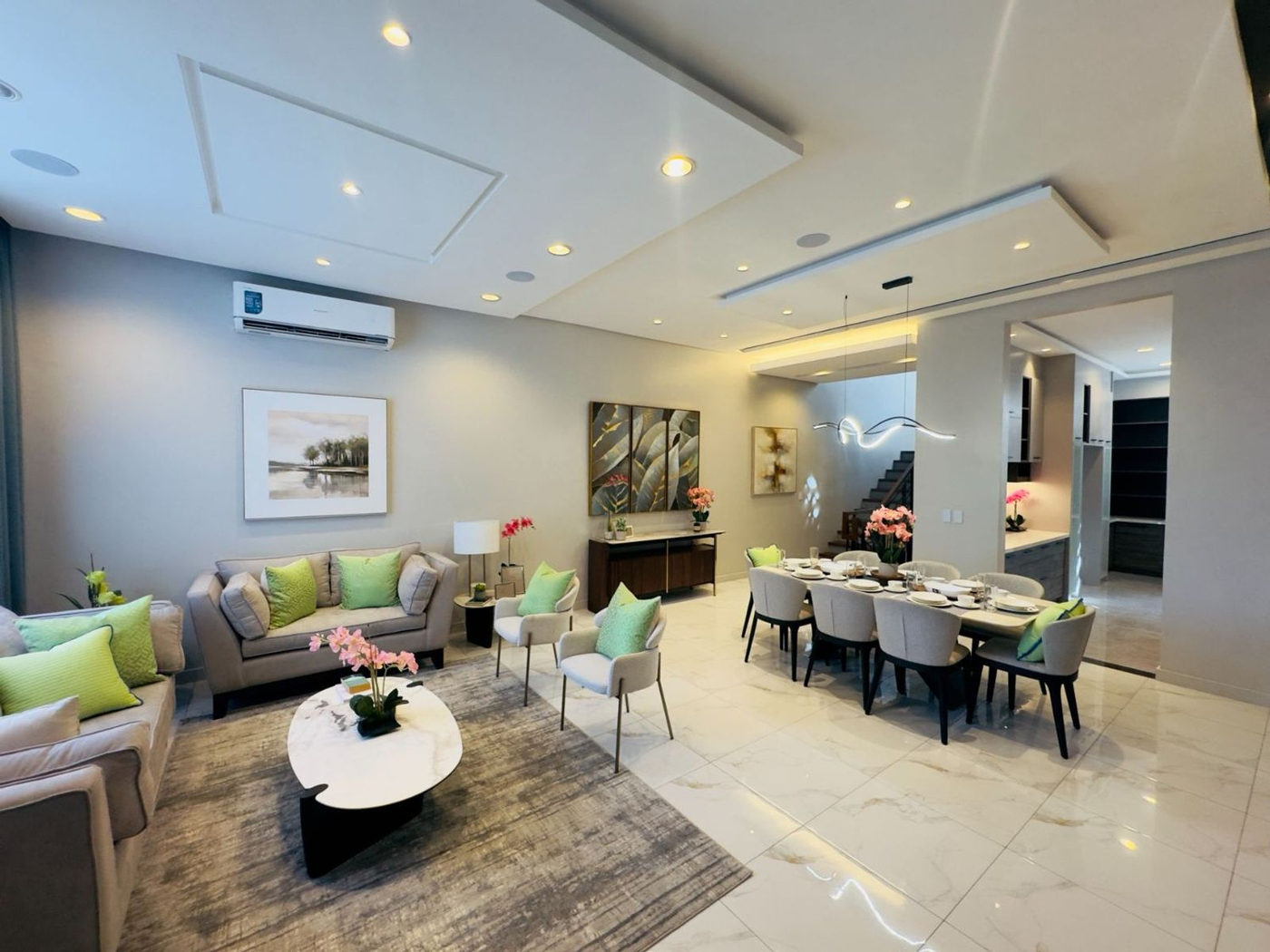 4-Bedroom E-Home Townhouse with Pool for Sale near Quezon Avenue, Santa Cruz, Quezon City – photo 2